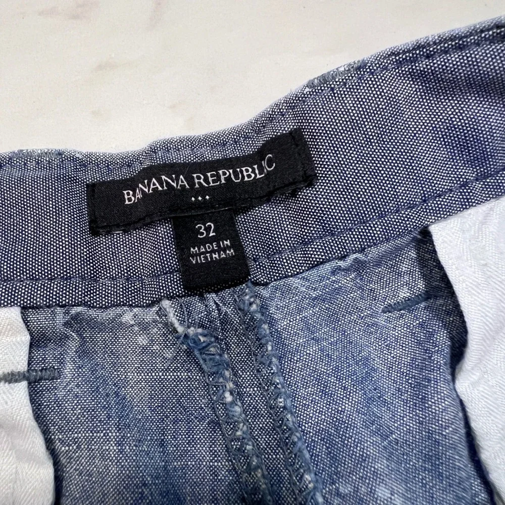 Banana Republic‎ Mens Blue Medallion Print Cotton Chambray Shorts Size 32